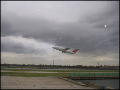 décolage london city airport swissair