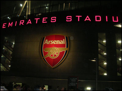 Emirates stadium de nuit
